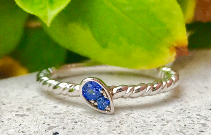 Pear Outlined Sapphire Ring